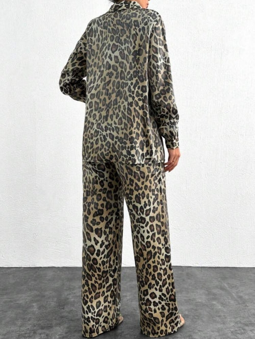 Compleu din 2 piese cu imprimeu Leopard